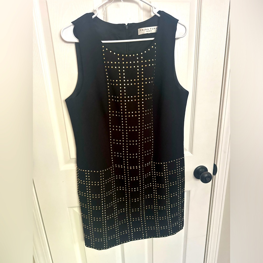 Trina Turk Blake Studded Grid-Pattern Sheath Dress Black & Gold
